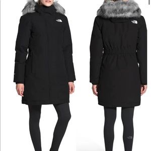 NWT The North Face Arctic Parka M Women